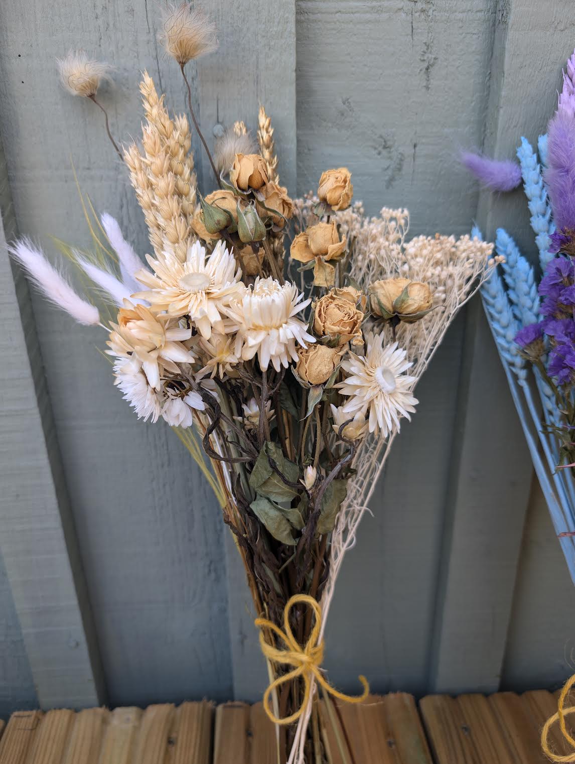 Dried flower bunches