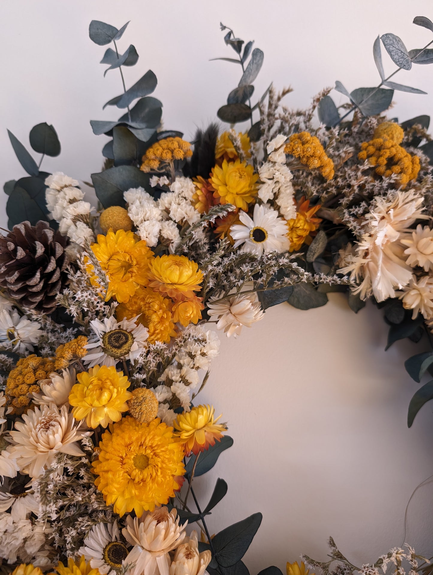 Large BumbleBee dried flower wreath