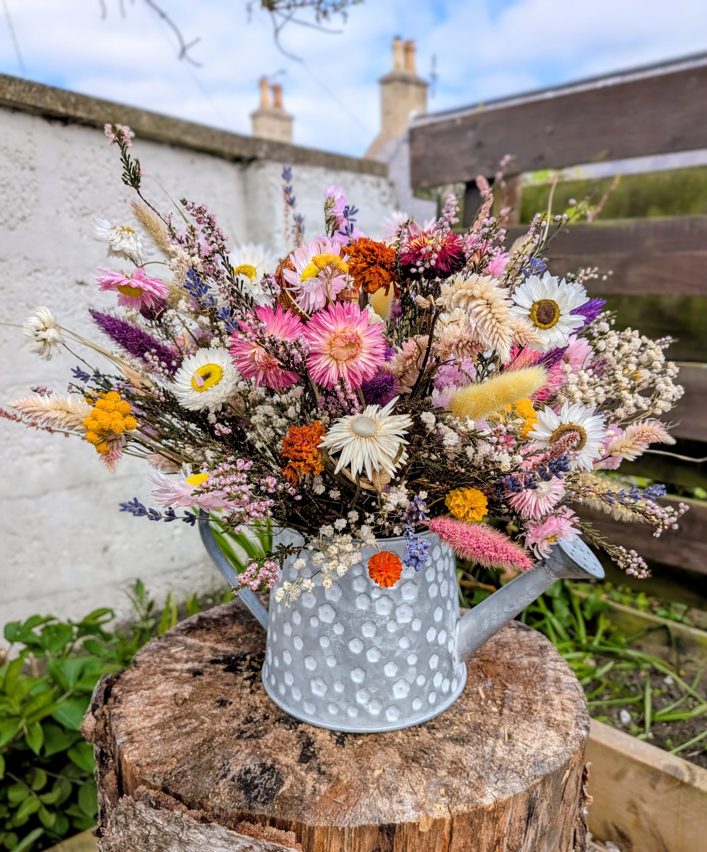 Summer watering can