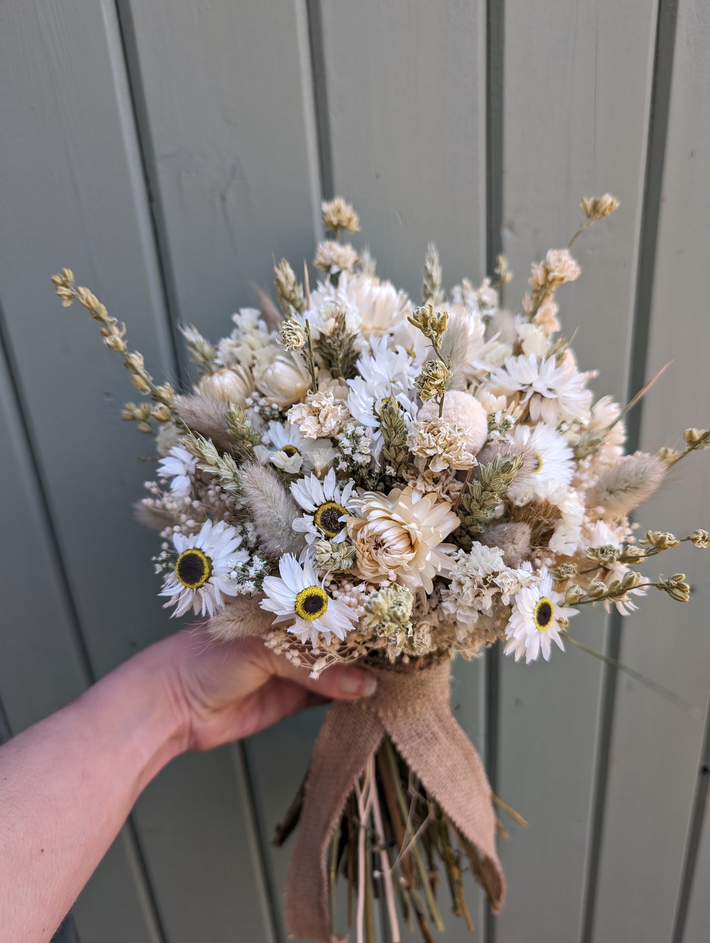 White and cream classic posy